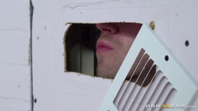 Превью Пацан в джинсах вводит толстый член в двух спортивных латиночек № 2064