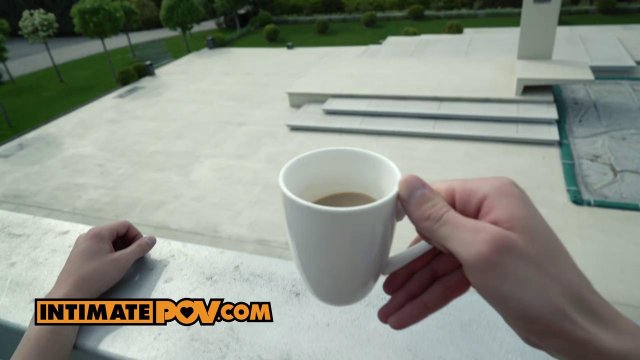 Превью Стройная и красивая блондинка любит скакать на члене парня и трахаться сбоку № 38015