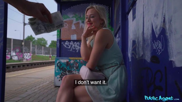 Превью Блондинка приняла деньги за секс от пикапера и потрахалась с ним № 38053