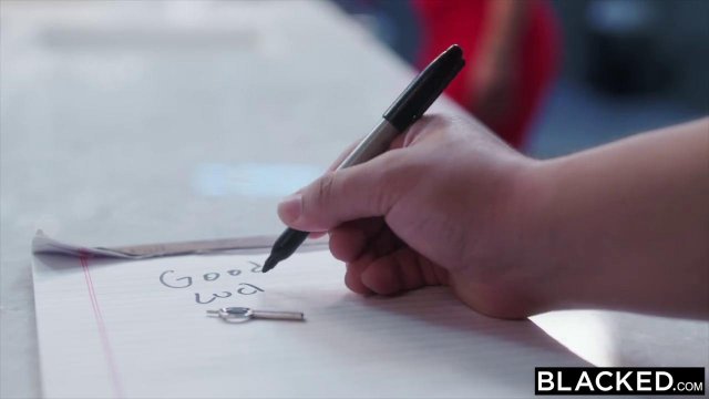 Превью Жопастая любовница потрахалась с женатым мужиком № 38081