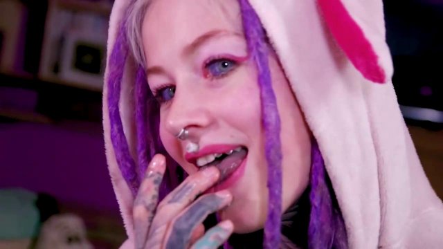 Превью Снял от первого лица минет в исполнении своей неформальной подружки в кигуруми № 39468