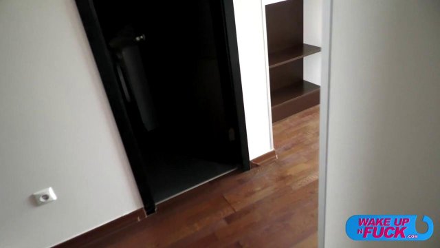 Превью Брюнетка трахнута в два ствола спросонья № 42777